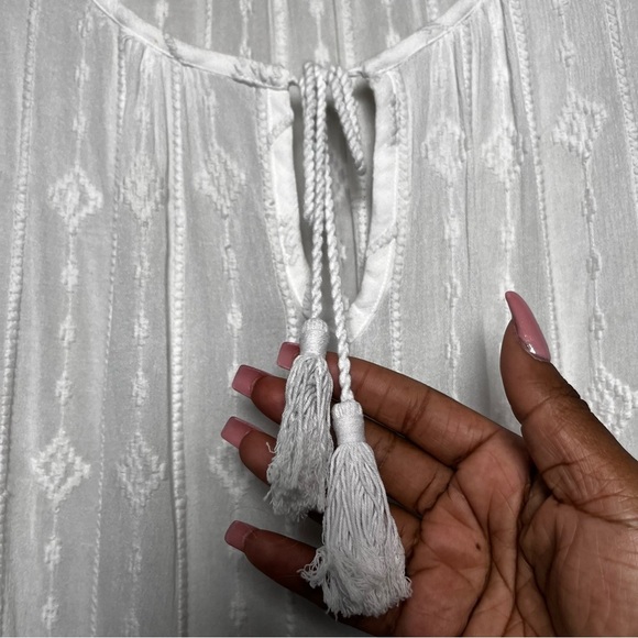 Tommy Bahama Women Top Large White Embroidered Tie Neck Peasant Cottagecore Boho - Picture 3 of 9